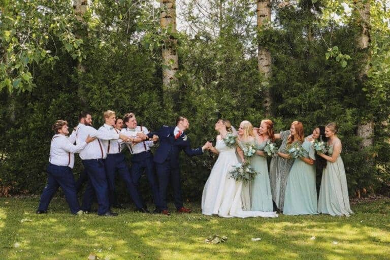 How To Choose Bridesmaids And Groomsmen
